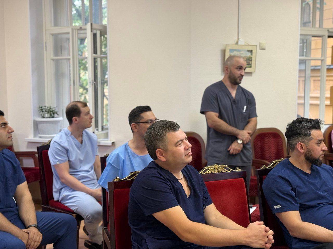 Образовательный курс в НИИФ: Живая хирургия – практика, наука и вдохновение