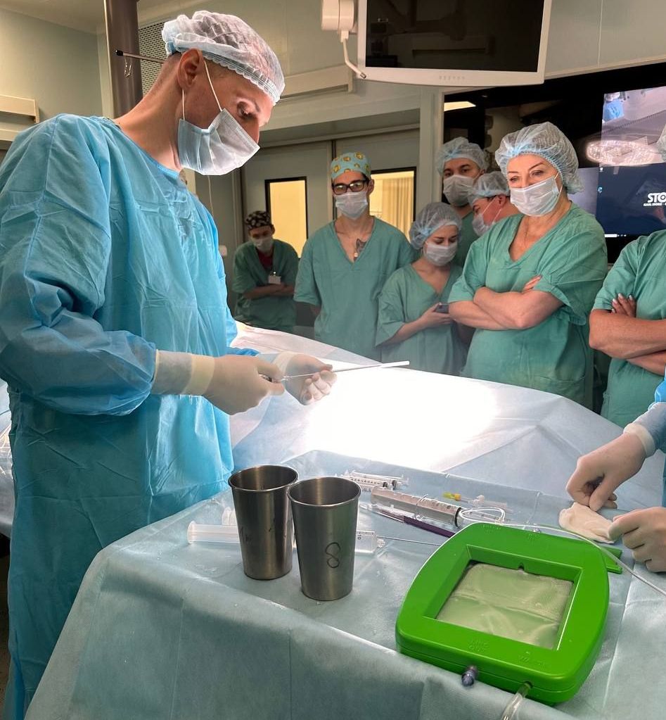 В МКНЦ имени А.С. Логинова 11 октября прошел мастер-класс по применению регенеративных технологий в лечении сложных проктологических заболеваний 